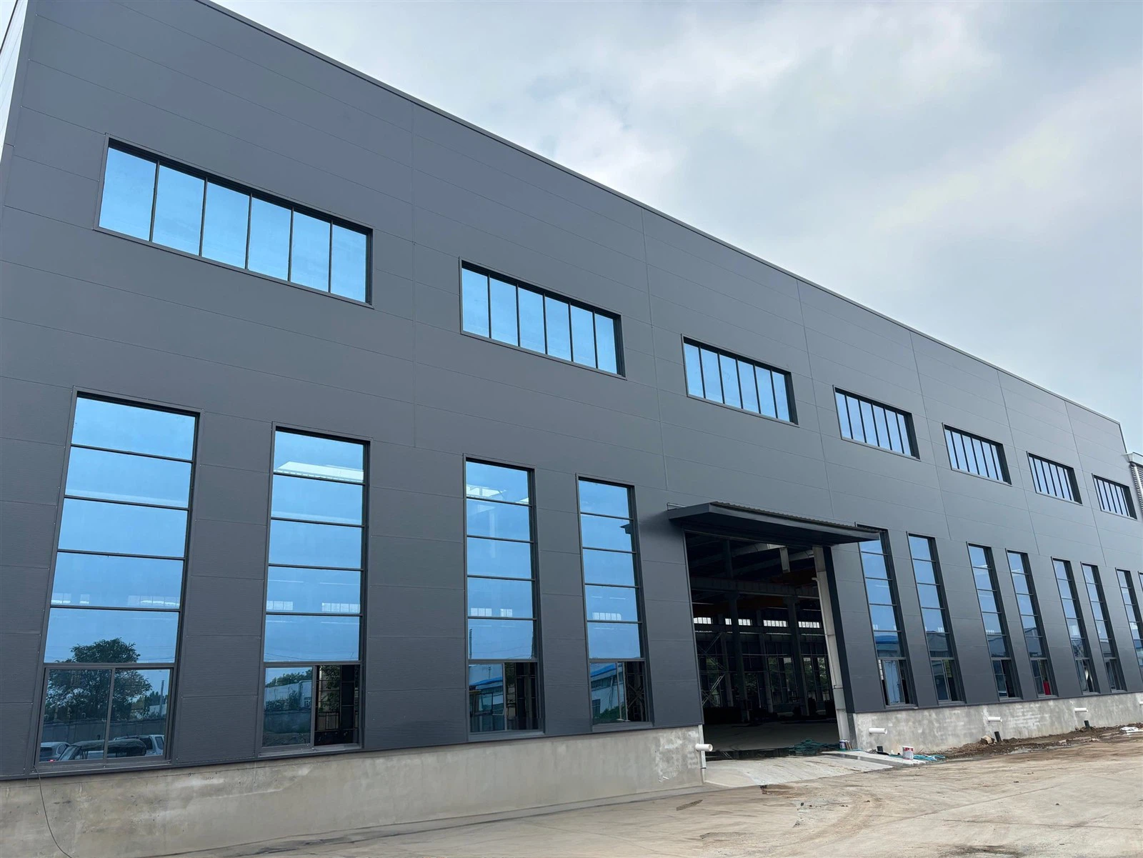 After Three Months, A Brand-new Steel Structure Workshop Has Been Completed. After Three Months, A Brand-new Steel Structure Workshop Has Been Completed.